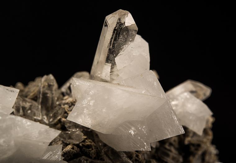 ORTHOCLASE var. Adularia on QUARTZ